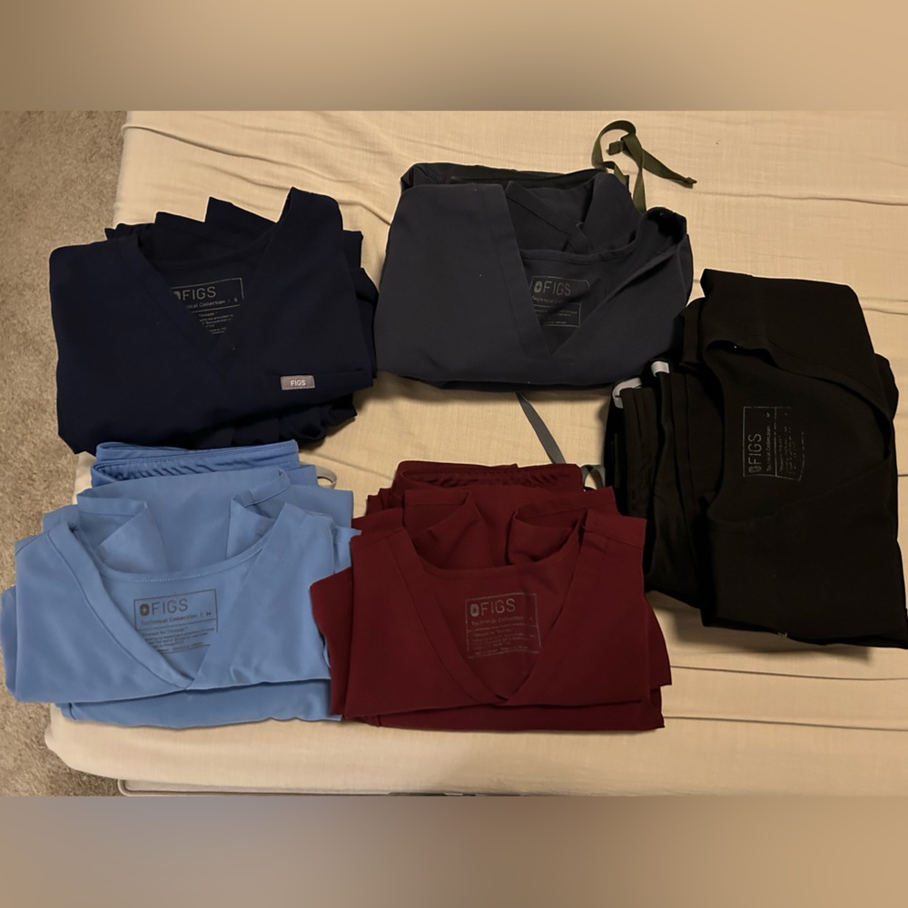 Women’s Figs scrubs
